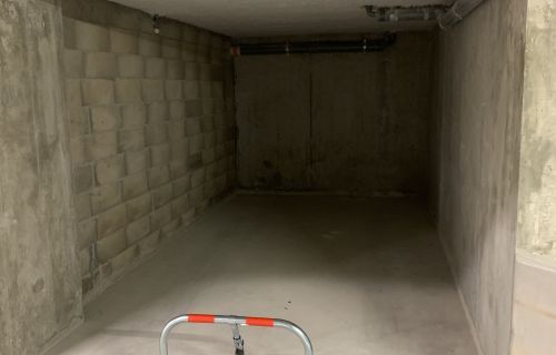 Place en sous-sol sécurisé