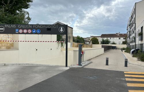 Parking auto premium couvert très sécurisé - Fondaudege Palais Gallien