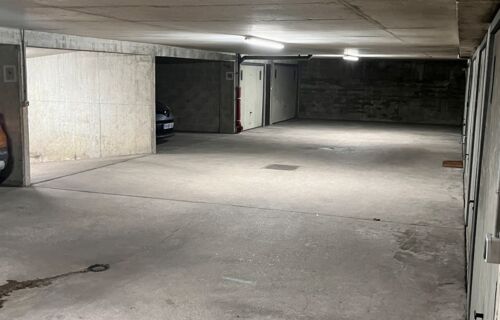 Location place parking sécurisée