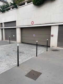 Parking bd de Verdun au niveau du pont Courbevoie