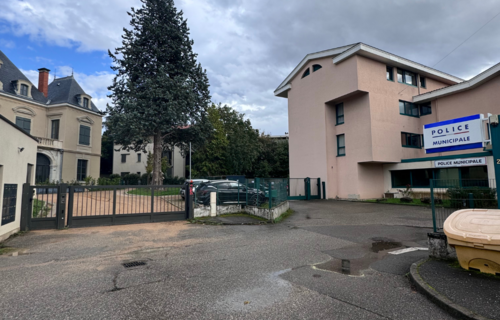 Place de parking à louer à Écully – Sécurisée 24h/24