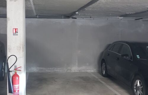Parking près de la gare Saint Jean de Bordeaux