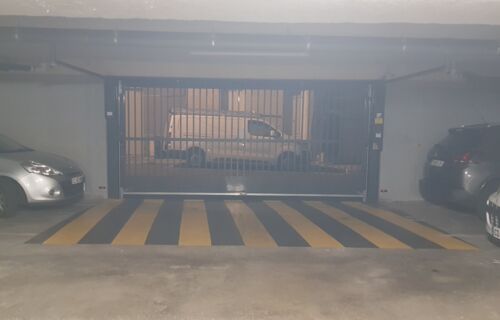 Parking près de la gare Saint Jean de Bordeaux