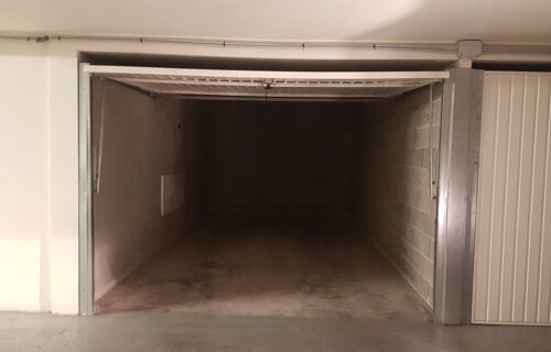 Garage box fermé