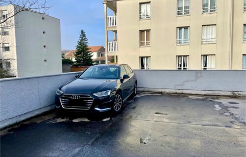 Parking sécurisé proche stade Chaban, hôpital et centre ville