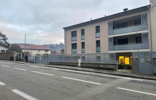 GARAGE FERME DANS UN RESIDENCE STANDING LIBRE A PARTIR DU 7 JANVIER