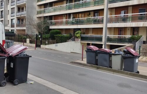 A louer Parking a 4 minutes de la gare de Bondy