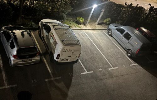 Parking proche de la plage à Juan-les-Pins