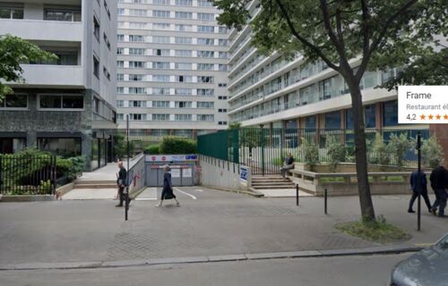 Parking à deux pas de la tour Eiffel, hotel Pullman
