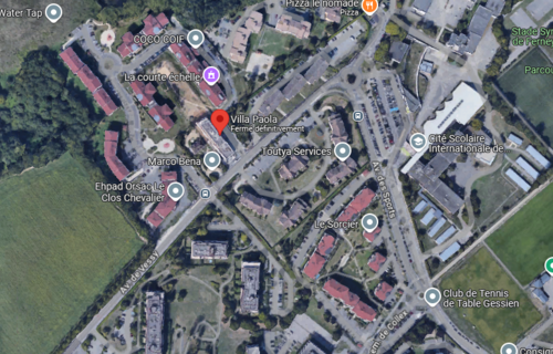 Places de parking à louer – Ferney-Voltaire (01210)