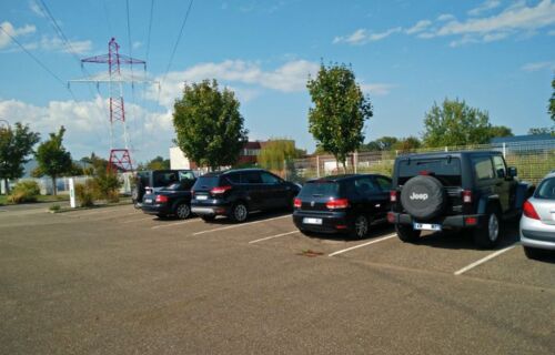 Parking et transfert 3 min aéroport Strasbourg Entzheim (67)