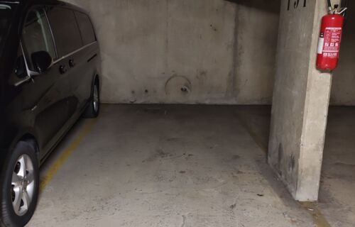 Parking souterrain Courbevoie proche Charras