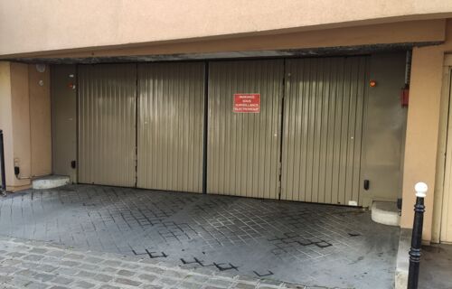 Parking souterrain Courbevoie proche Charras