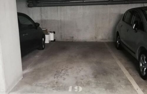 location place de parking dans résidence sécurisée à Châtillon