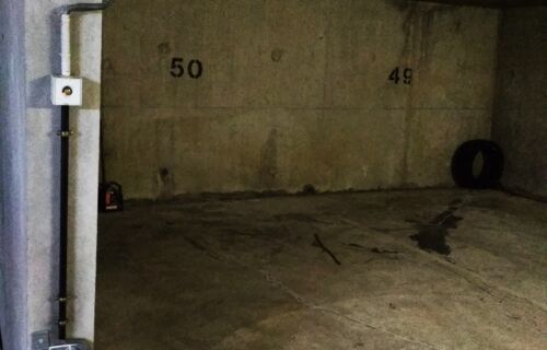 Place de parking à louer (bail de 6 mois), proche RER D