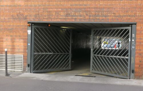 Emplacement extérieur sécurisé Paris 12