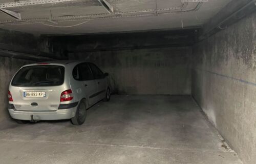 Parking résidentiel, calme, 5 min à pied de RER Noisy-le-Grand