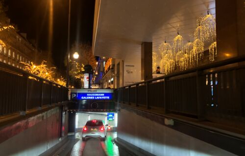 PARKING RUE DE PROVENCE, RUE MOGADOR, BOULEVARD HAUSSMANN, PRES DES GRANDS MAGASINS GALERIES LAFAYETTE
