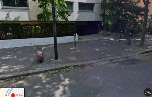 Parking 10 rue Louis Blanc 75010