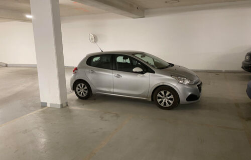 Parking sous vidéo-surveillance à louer