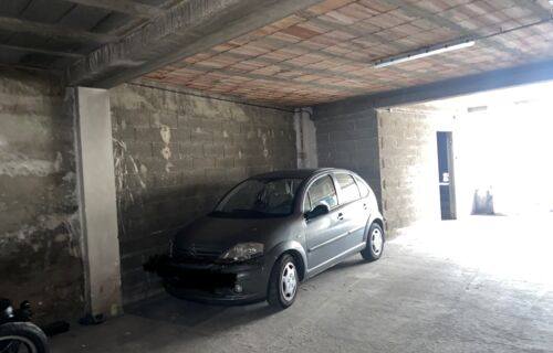 Parking Timone