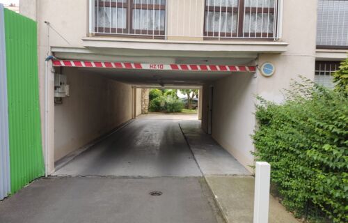 Parking Box (RDC - Accès facile) 75020