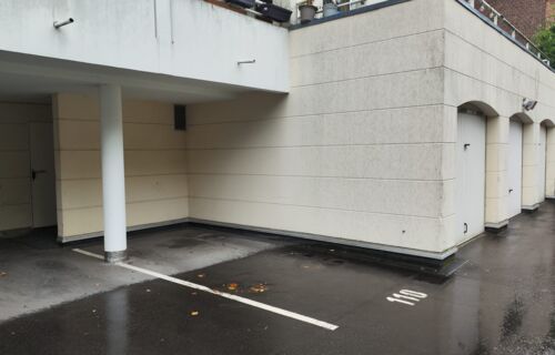 Parking arrêt St Maur, La Madeleine