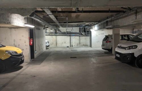 Place parking paris 19