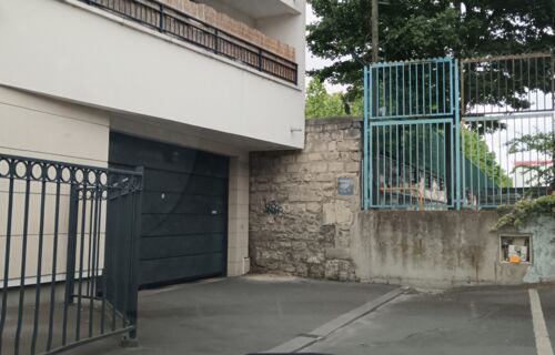Parking St Ouen proche Pte Clignancourt