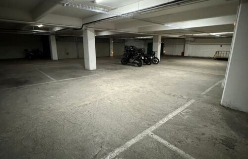 Place de Parking Premium 11ème