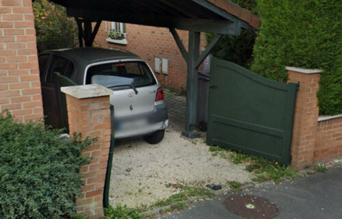 Parking allée privée sous carport