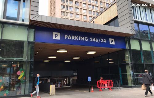 Location GRANDE place parking souterrain surveillé 24h/24
