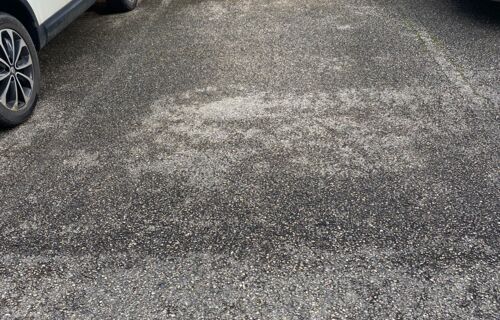 Parking en extérieur proche du centre de Vénissieux