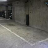 Place de parking couverte sécurisée