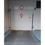 PARIS :Parking quartier Nation