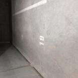 Place de parking souterrain