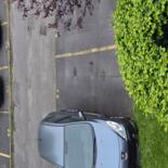 1 place privé devant chez-moi
