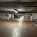 Location parking proche de toutes commodités :  Centre Commercial, et transports en commun   PARIS 13