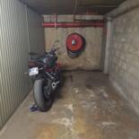 Place de parking couvert pour moto. 15eme proche tour Eiffel