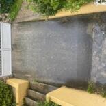 Close to Geneva airport -parking in villa