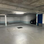 Grande place hypercentre Puteaux - immeuble récent et vidéosurveillance