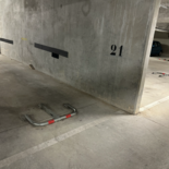 Place de parking à 5 km de l'aéroport